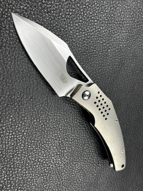 Tashi Bharucha Custom Machine New from Blade