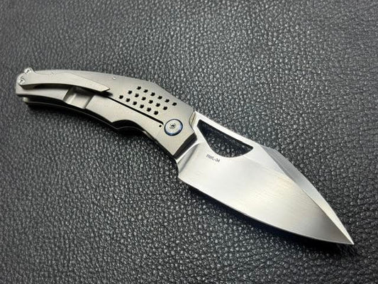 Tashi Bharucha Custom Machine New from Blade