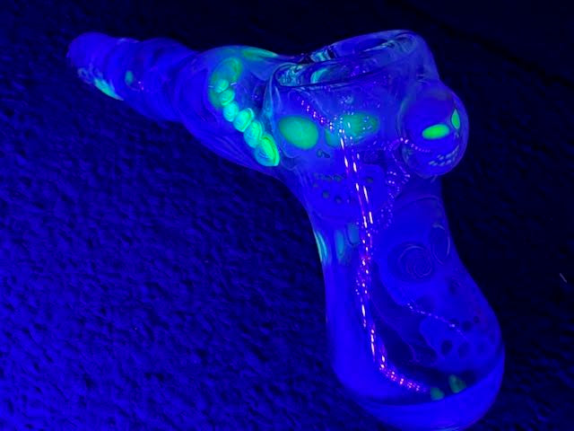 Ginny Snodgrass Heady Skulls Hammer UV New